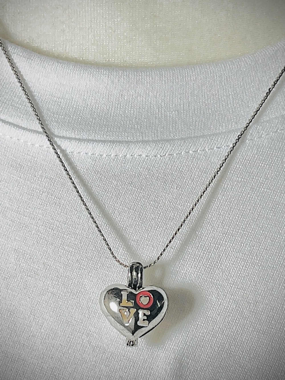 New Handcrafted Necklace 3D Heart LOVE Locket Silver 2 Pearls Encased inside 16”